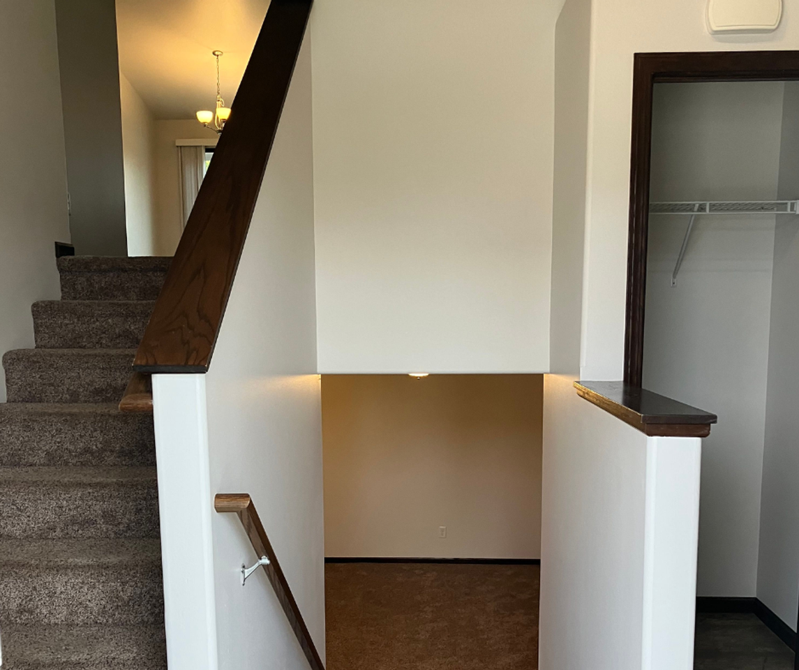 1224 S Beach Way - Photo 5 of 26