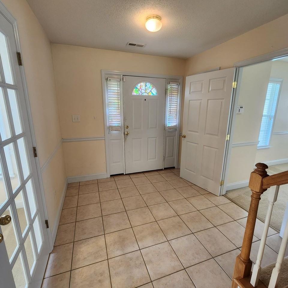 337 Bahia Ln - Photo 2 of 50