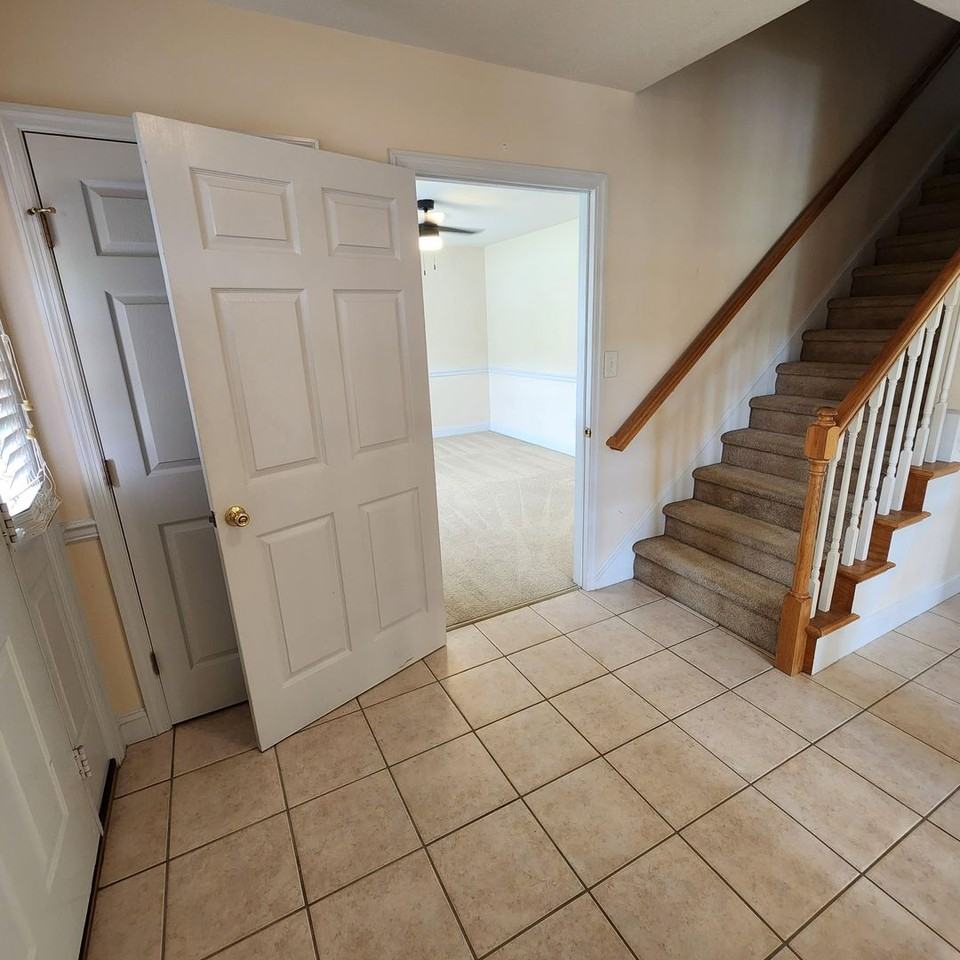 337 Bahia Ln - Photo 3 of 50