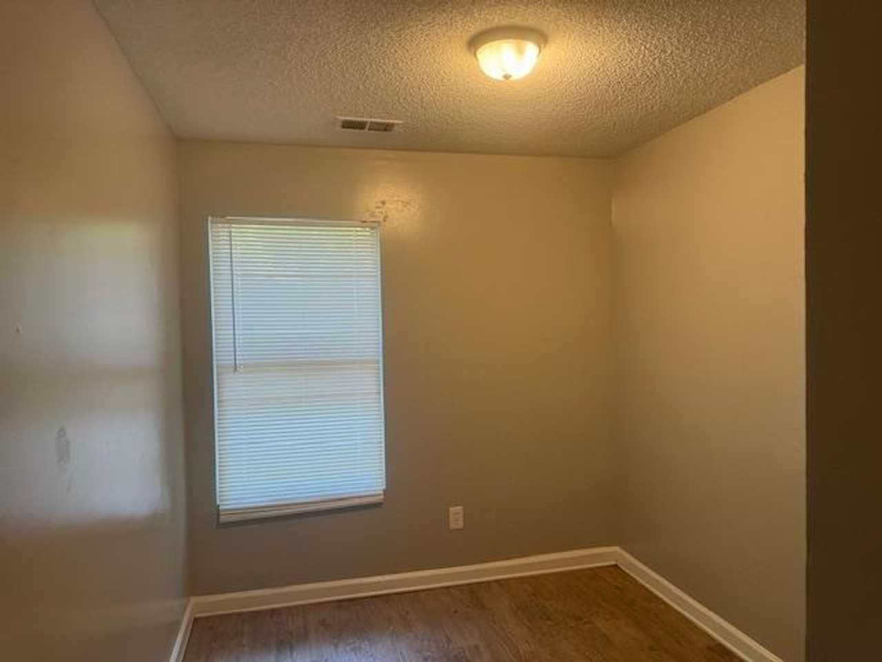 3241 Cedar Springs Dr - Photo 7 of 10
