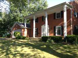 featured image of 119 W 41st St