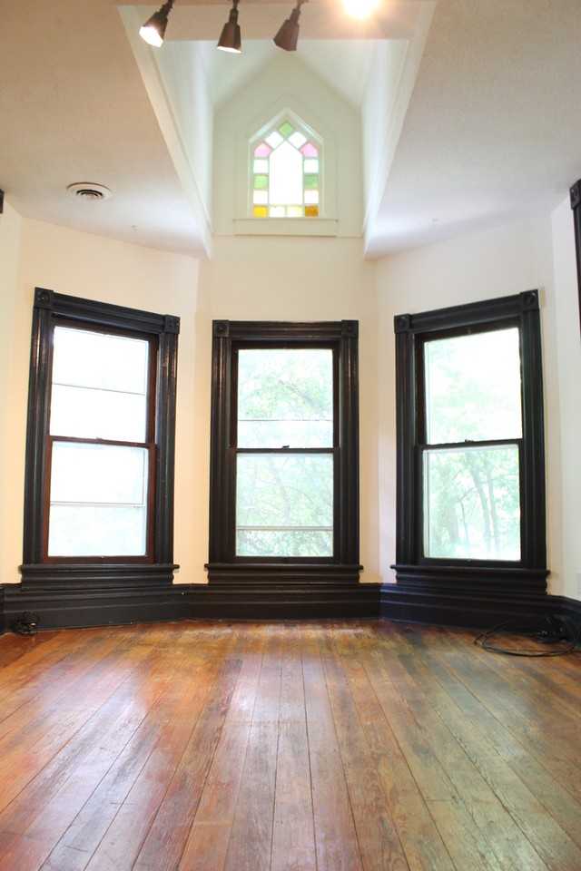 236 West End - Photo 2 of 7