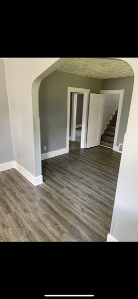 814 West St - Photo 3 of 9