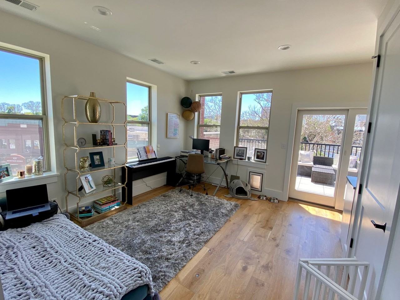 120 S Niles Ave - Photo 7 of 11