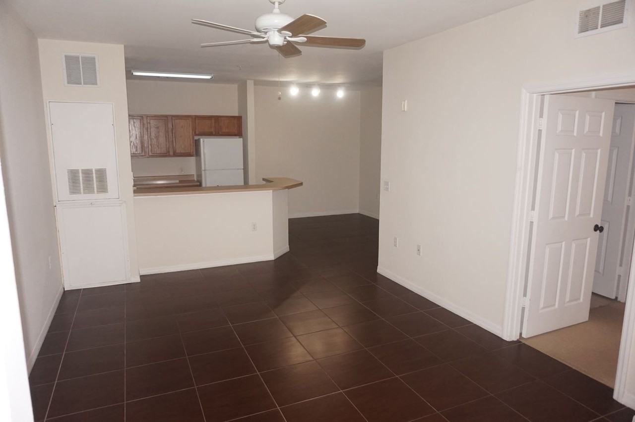 8239 Claire Ann Dr - Photo 4 of 7
