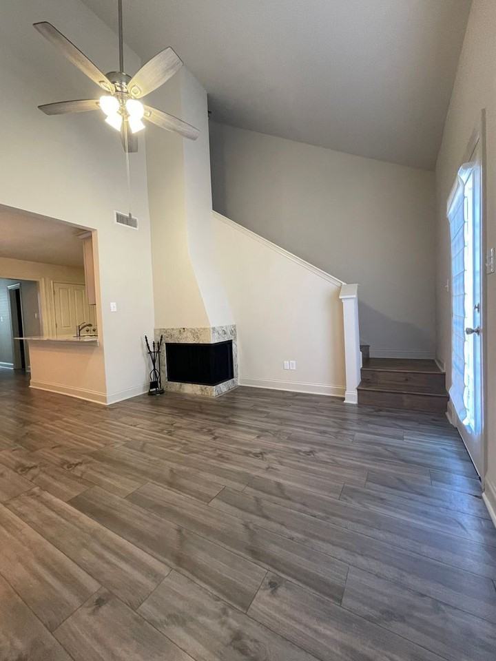 208 Long Plantation Blvd - Photo 4 of 20