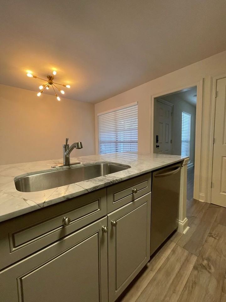 208 Long Plantation Blvd - Photo 6 of 20