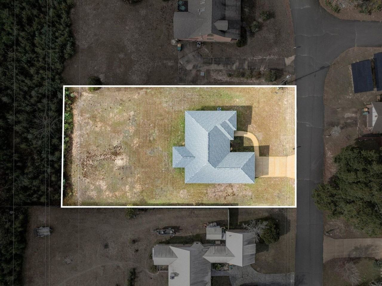 2784 Keats Dr - Photo 2 of 17