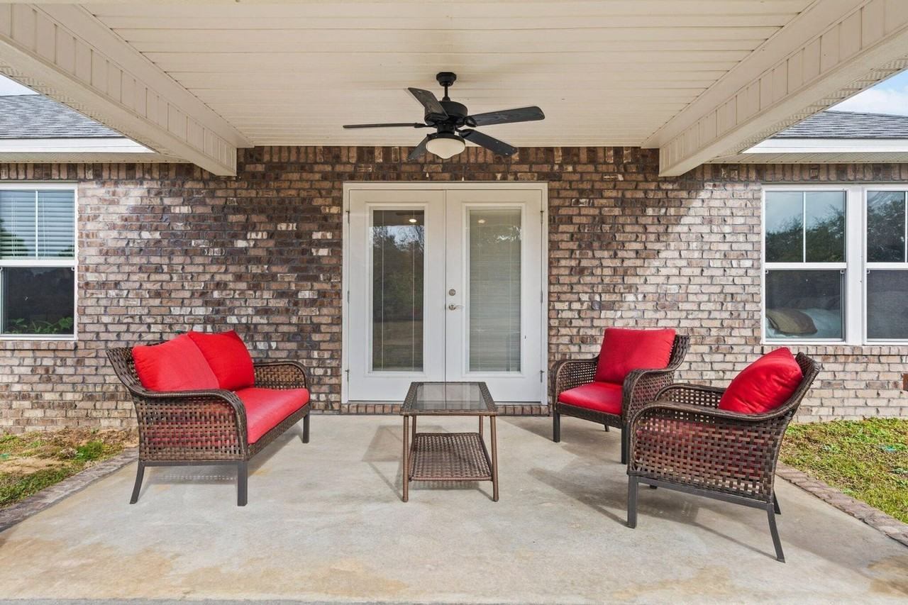 2784 Keats Dr - Photo 3 of 17