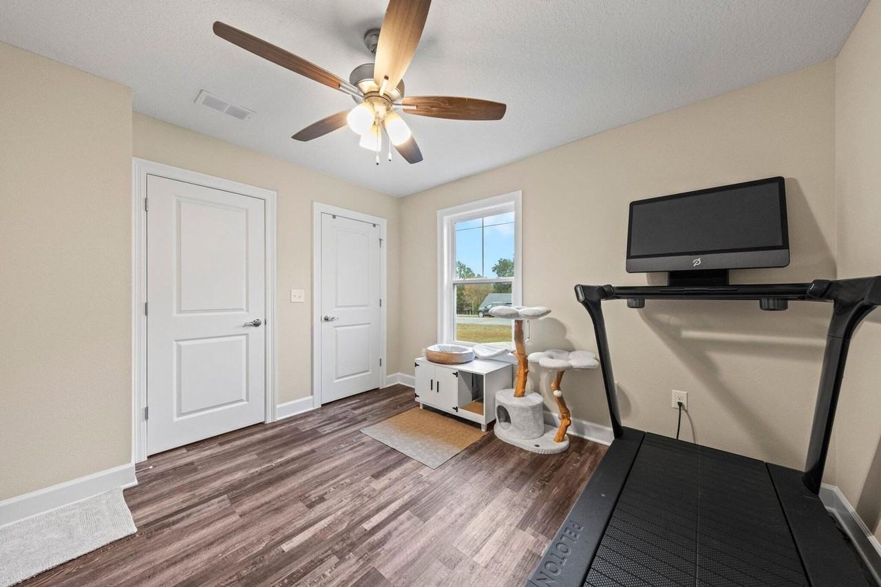 2784 Keats Dr - Photo 6 of 17