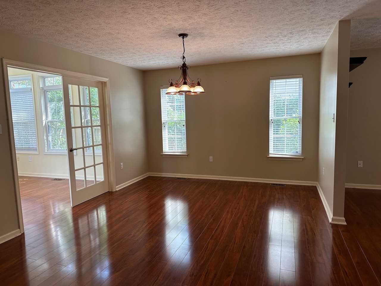 2066 Honeysuckle Ln - Photo 5 of 17