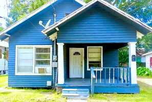 featured image of 308 W 8th St