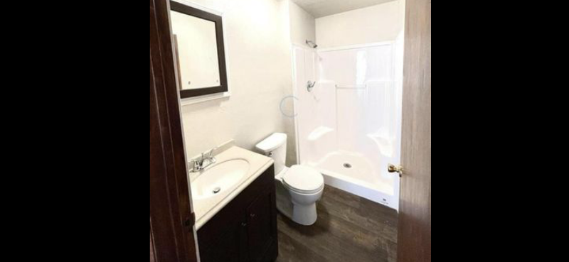 1001 4th Pl - Photo 2 of 10