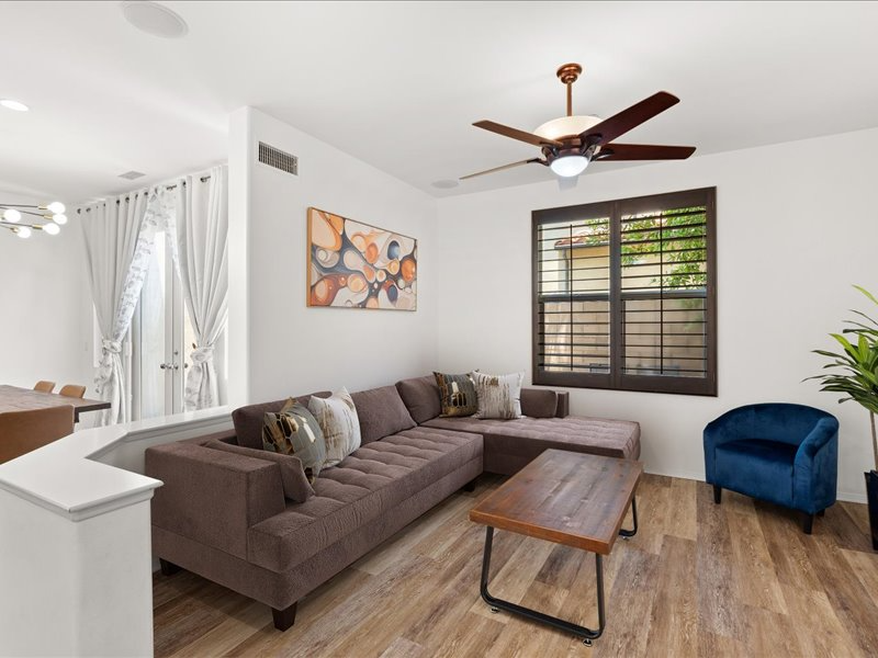 121 Alhambra - Photo 3 of 40