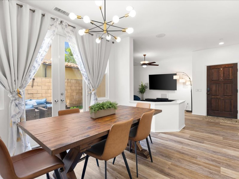 121 Alhambra - Photo 6 of 40