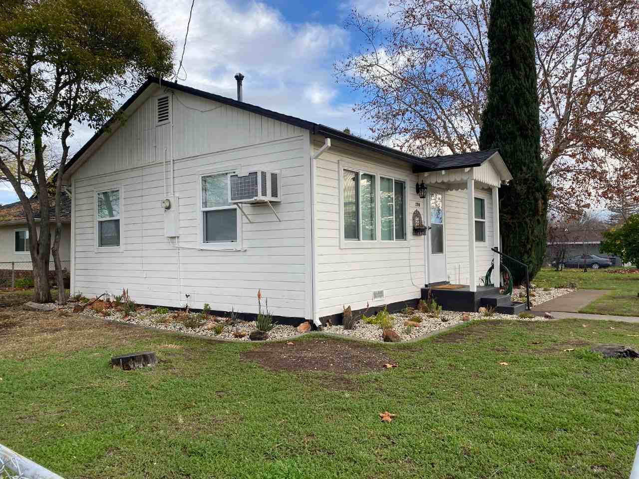 290 7th Street - Photo 2 of 50