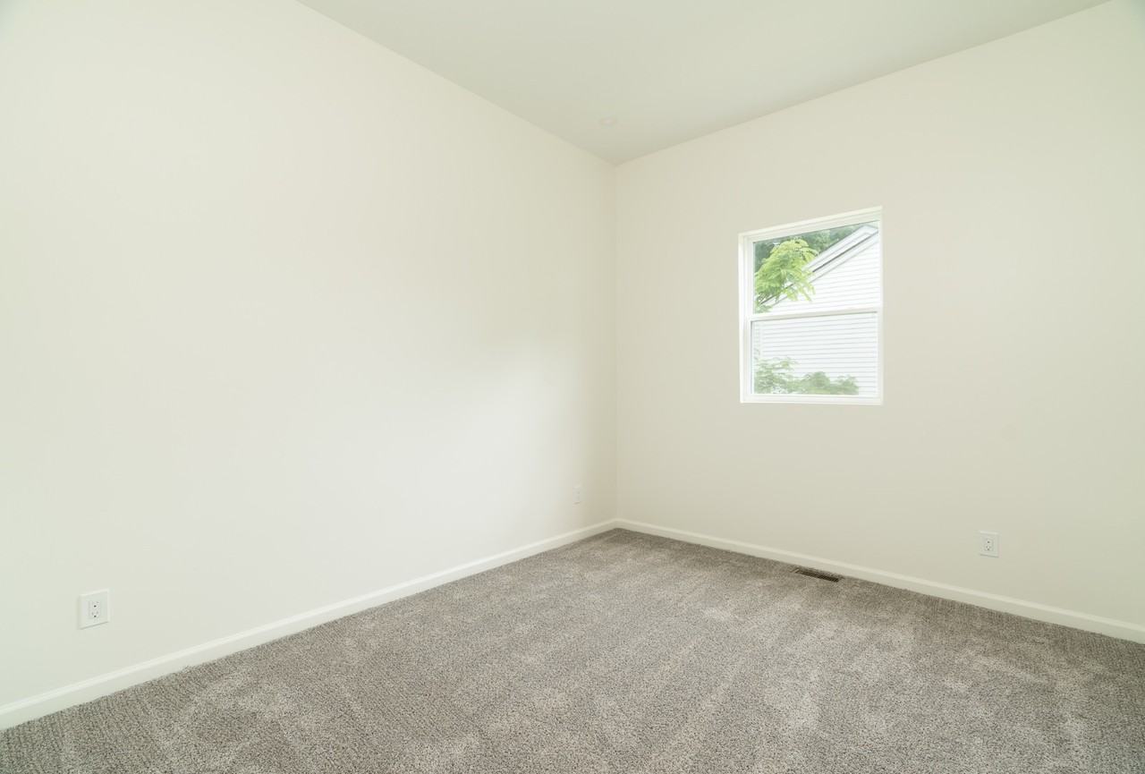 2642 Summitt Ave # 2 - Photo 3 of 10
