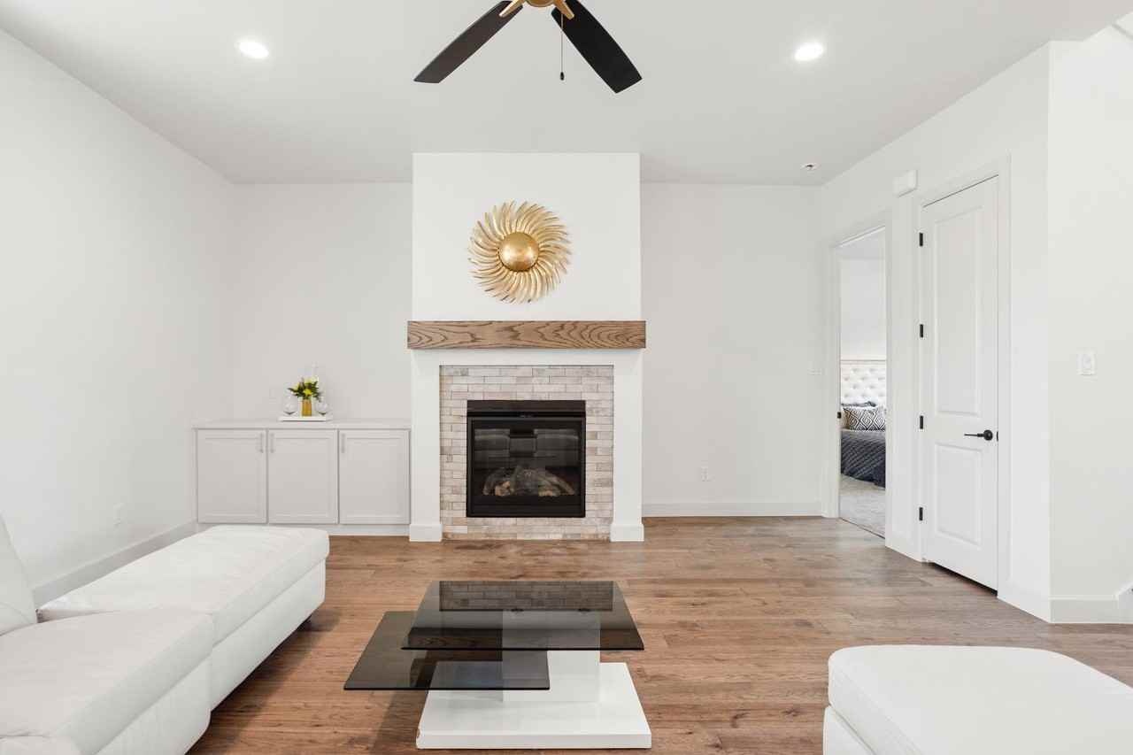 4305 Shale Bluff Court - Photo 3 of 10