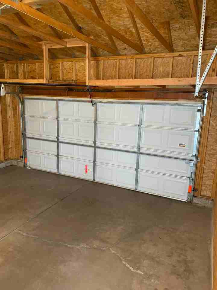 759 Scheffer Avenue - Photo 2 of 10