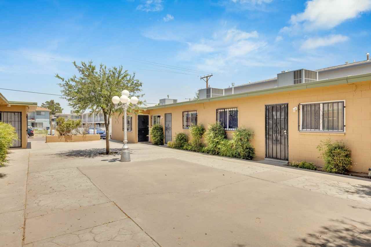 4408 Sunrise - Photo 3 of 25