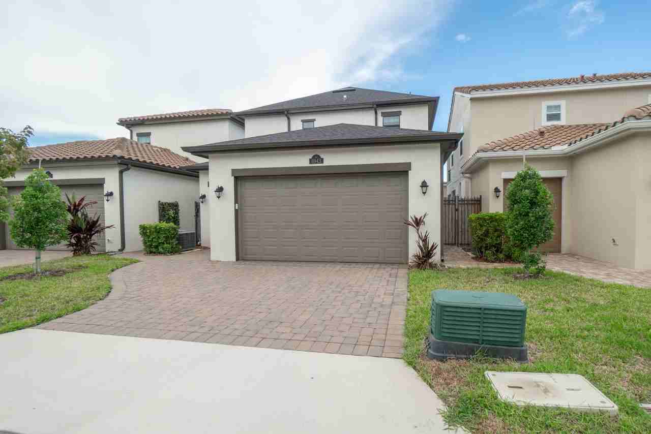 6943 Vista Hermosa Drive - Photo 3 of 10