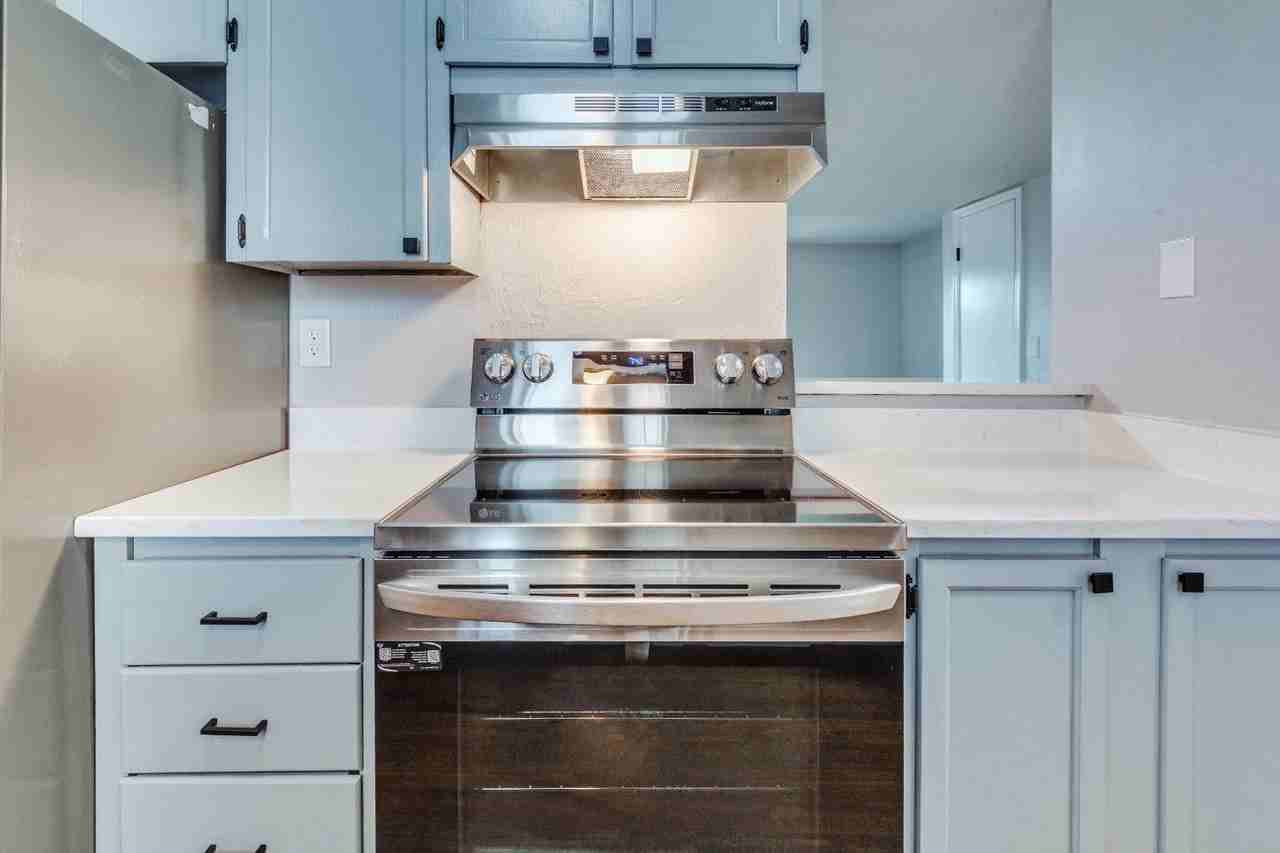 Griffin Park Building 2 - Photo 3 of 10