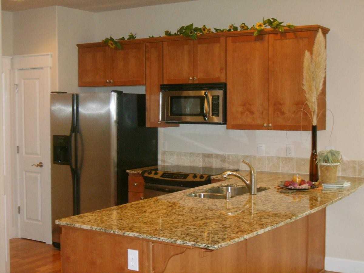 Silver Street Condos - Photo 3 of 10