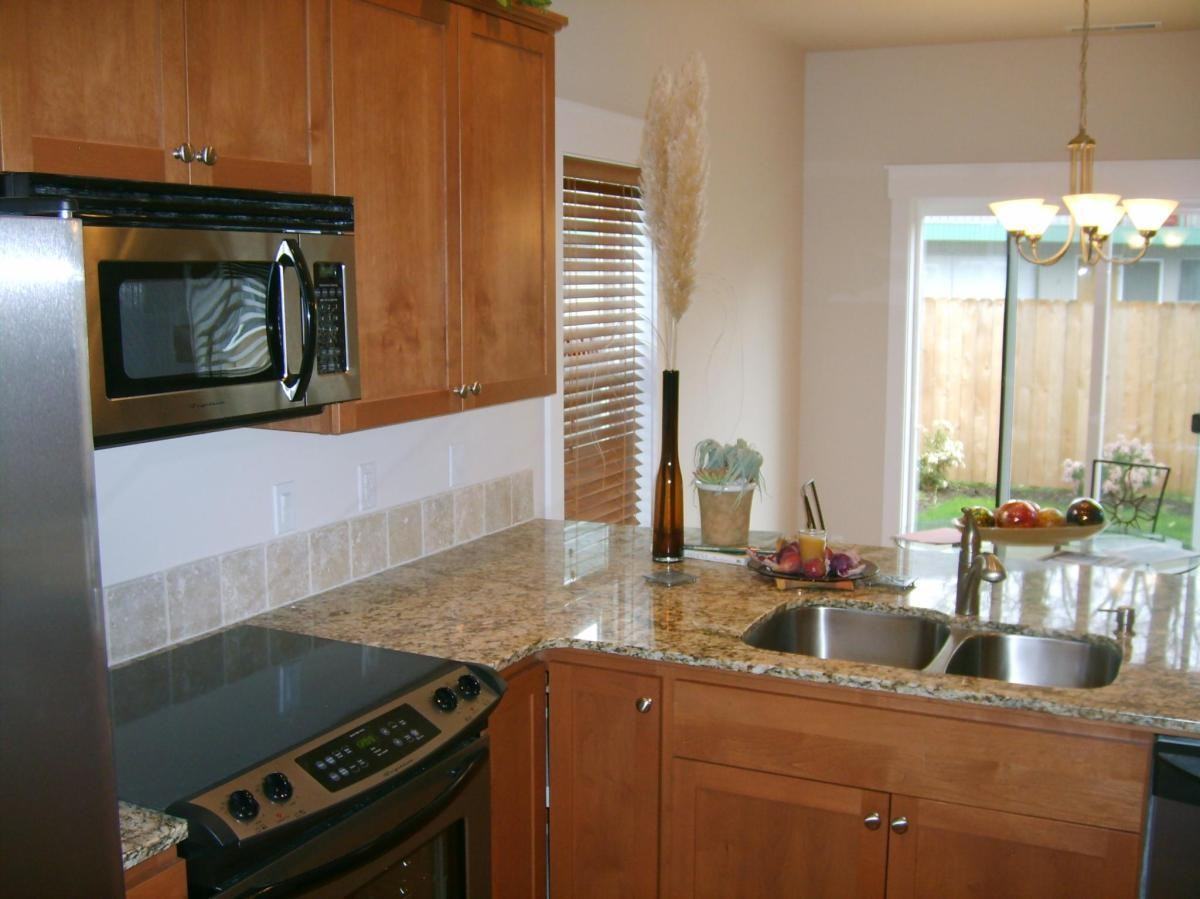 Silver Street Condos - Photo 4 of 10