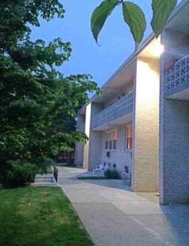 Pembroke Apartments - Photo 3 of 34