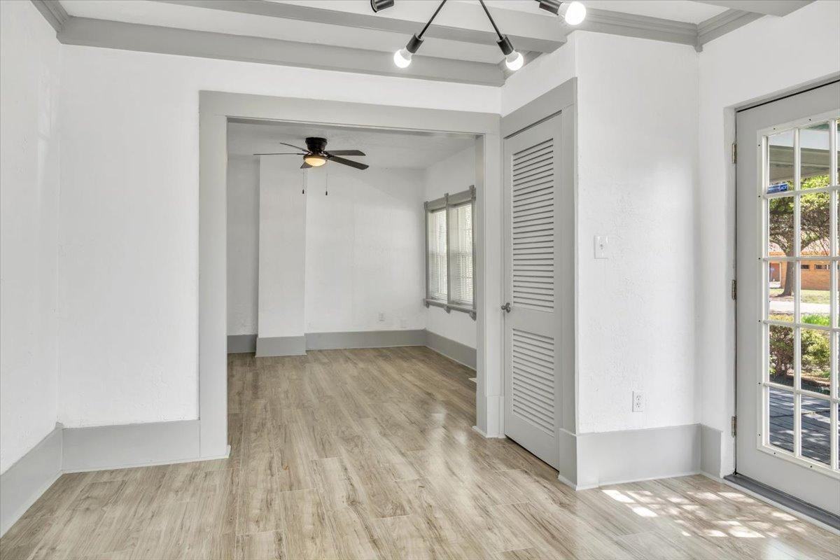 609 Northwest Arlington Avenue - Photo 2 of 35