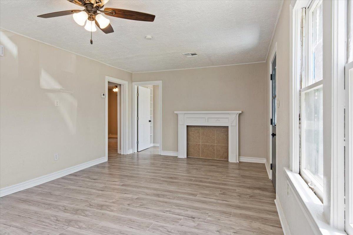 807 SW Jefferson Ave - Photo 2 of 42