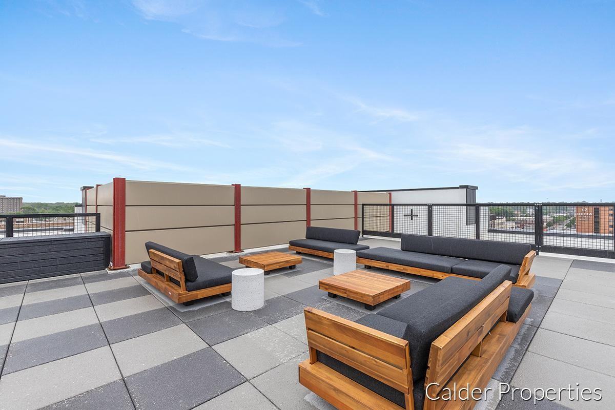 The Leonard Luxury Apartments - Photo 5 of 50