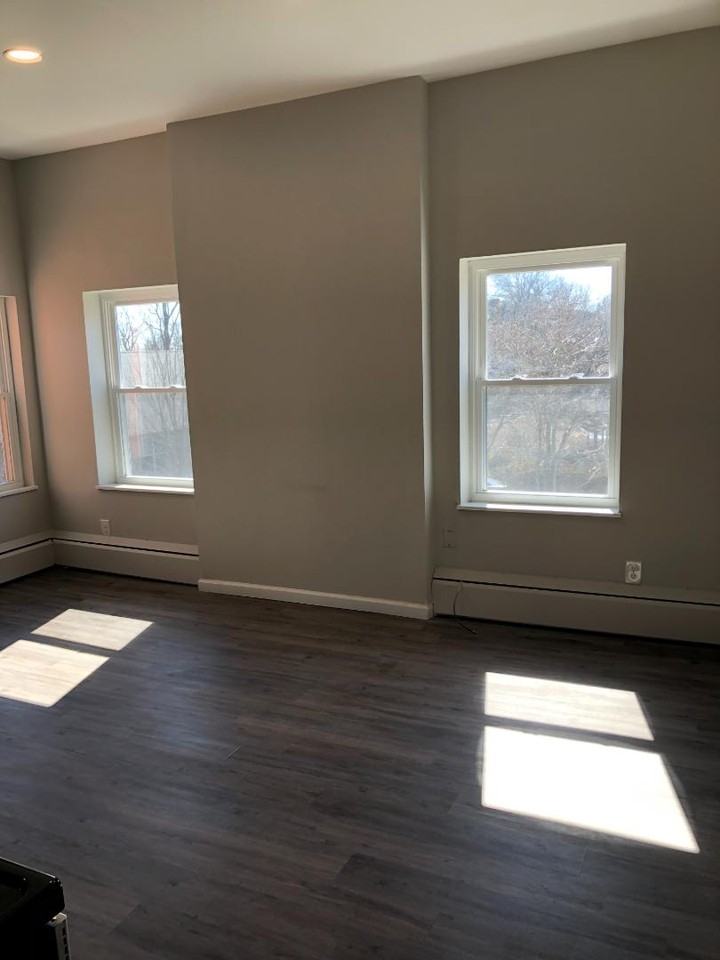 2232 St. James Avenue - Photo 2 of 21