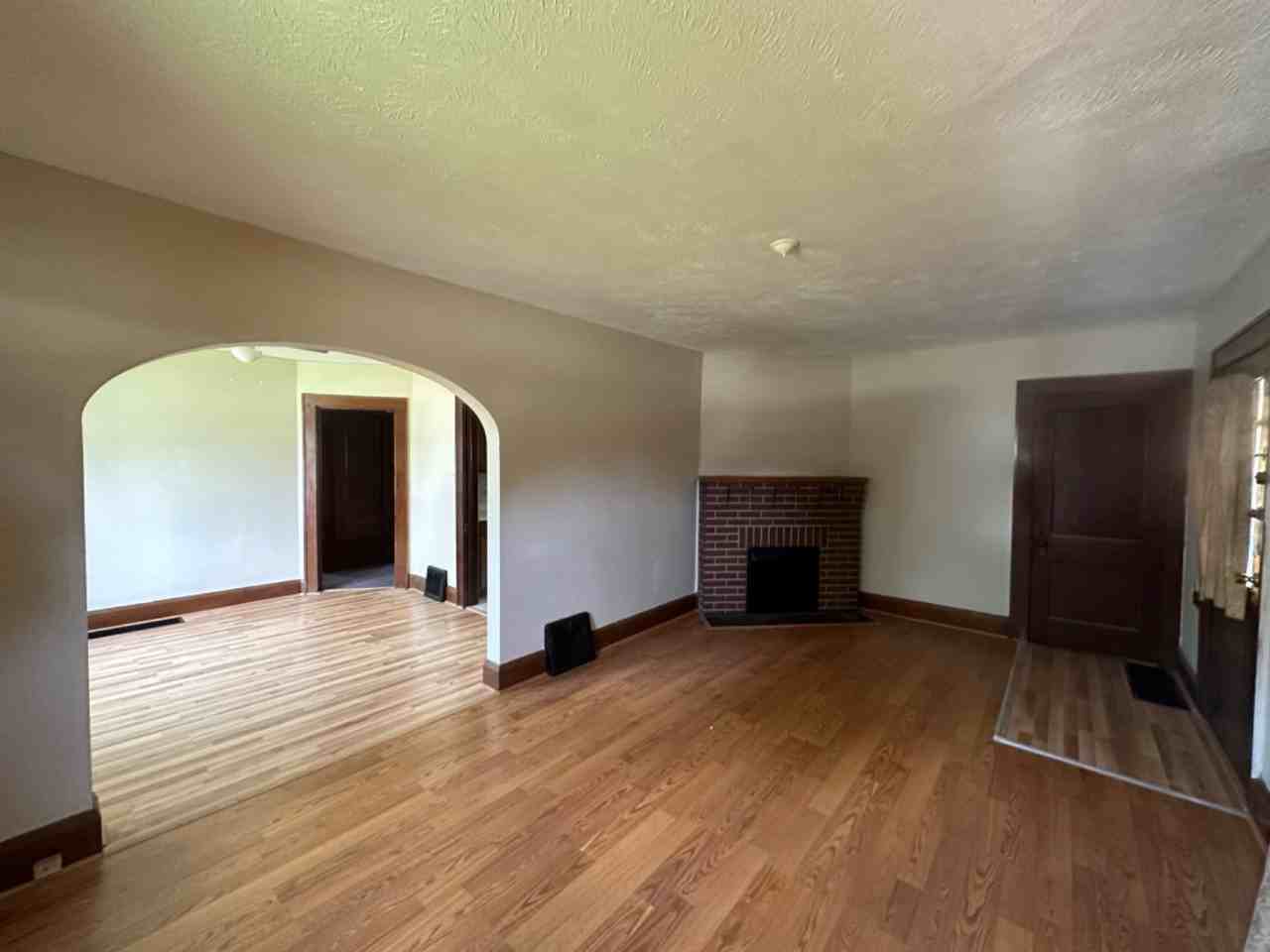 708 Lake Drive - Photo 3 of 9