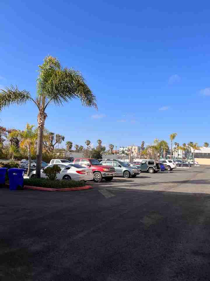 Sandpointe Apartments - Photo 3 of 8