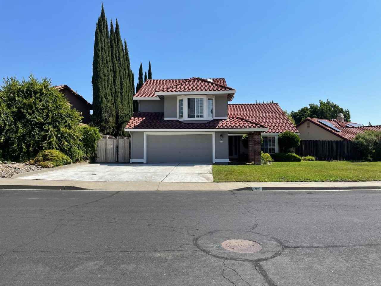 208 Pepperell Court - Photo 2 of 50