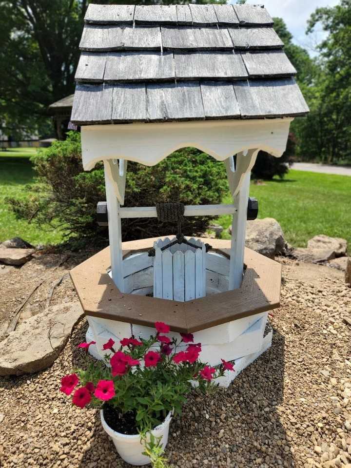 Carriage Hills Apts - Photo 2 of 18