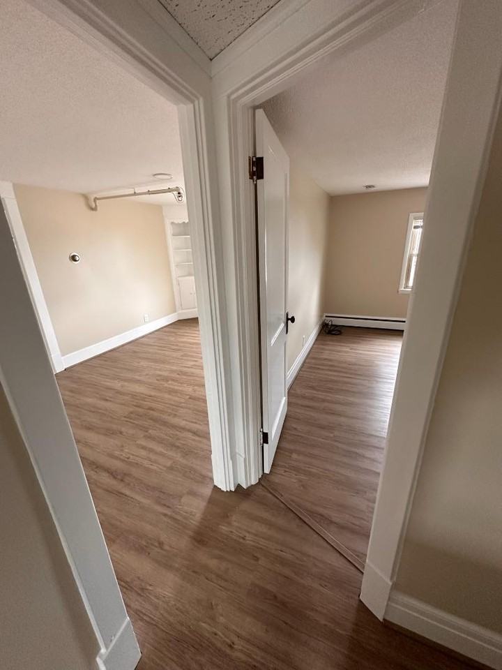 2161 Delaware Ave - Photo 3 of 18