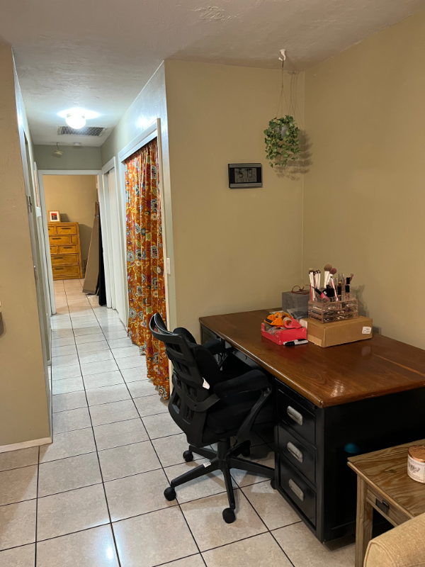 25028 Harborview Rd #3 - Photo 3 of 8