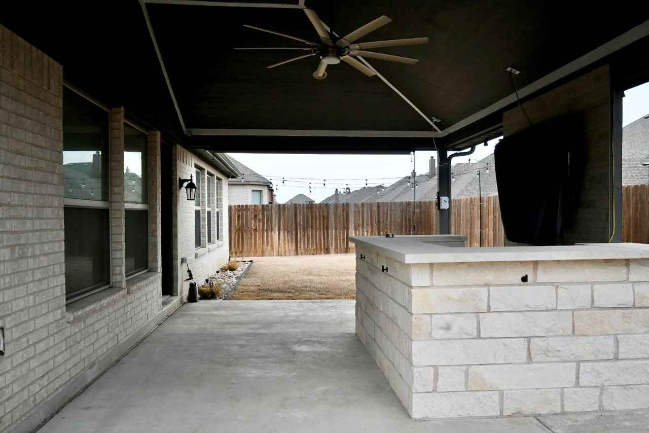 539 Harvest Grove Dr - Photo 2 of 20