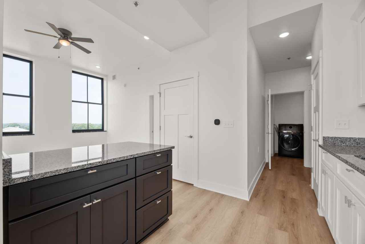 THE GRAD LUXURY APARTMENTS - Photo 2 of 10