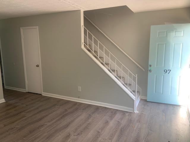 Ridgeway Apartments Commerce - Photo 5 of 10