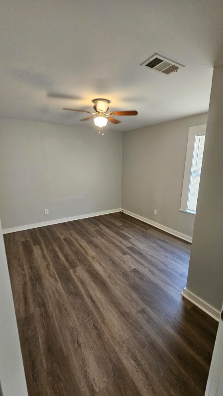 2413 Brewton Ave - Photo 3 of 10