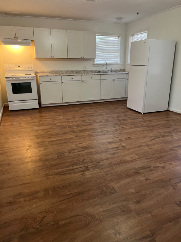 608 Angers St - Photo 2 of 7