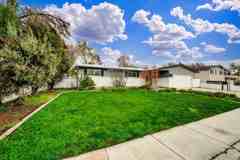 10930 W Sandhurst Dr - Photo 1 of 1