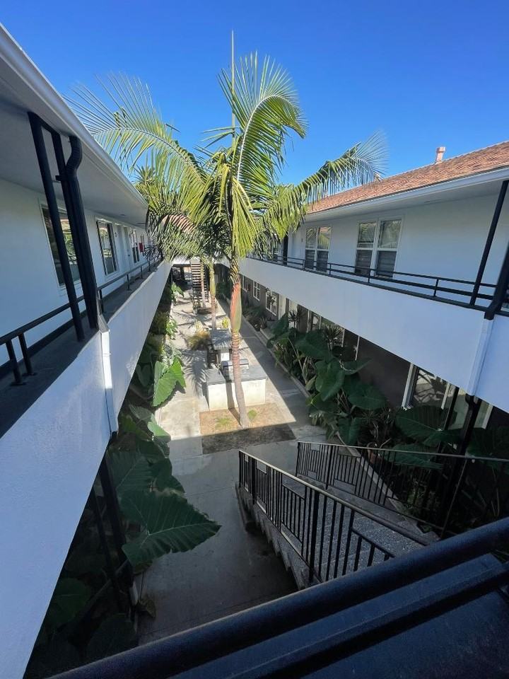 1260 2nd Street - Photo 3 of 4