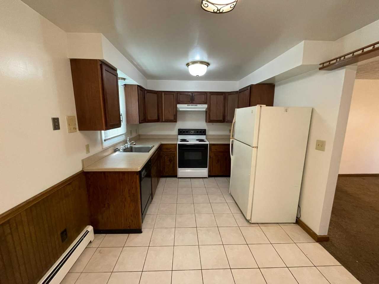 6890 Southern - Photo 2 of 5