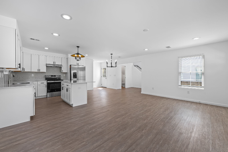 244 Caroline Dr #B - Photo 4 of 18