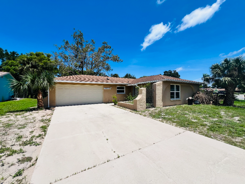 7211 Vista Way - Photo 2 of 20