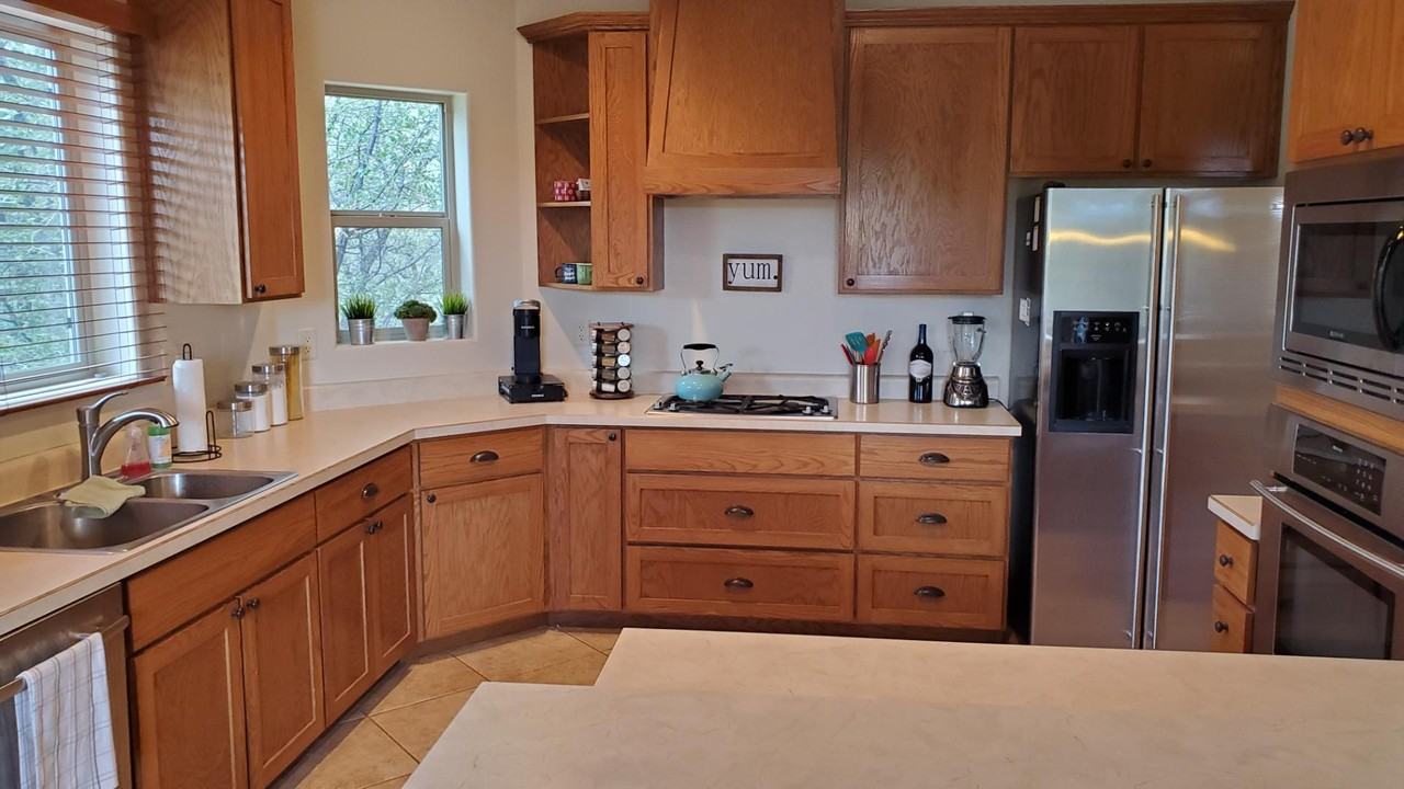 1360 Copper Canyon Dr - Photo 2 of 11